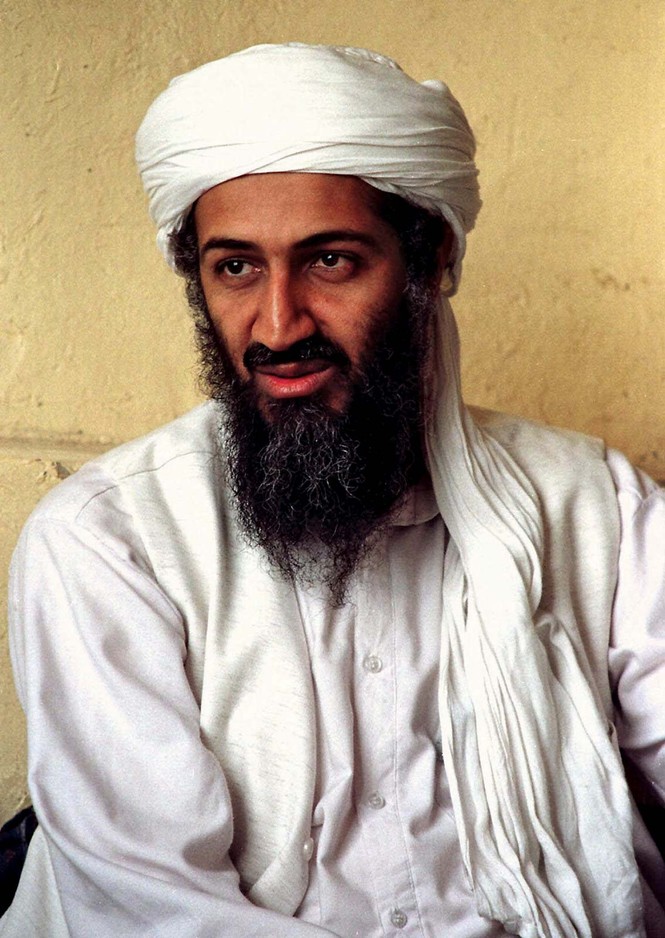 Ít biết về cháu gái ca sĩ của ‘trùm’ khủng bố Osama bin Laden - ảnh 7