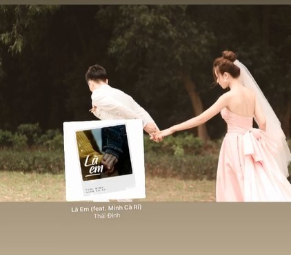 Bạn gái cầu thủ Phan Văn Đức tung ảnh cưới giấu mặt chú rể - ảnh 2