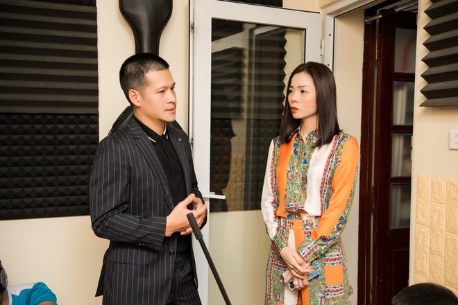 Lệ Quyên dát vàng toàn bộ đạo cụ trong live show - ảnh 3