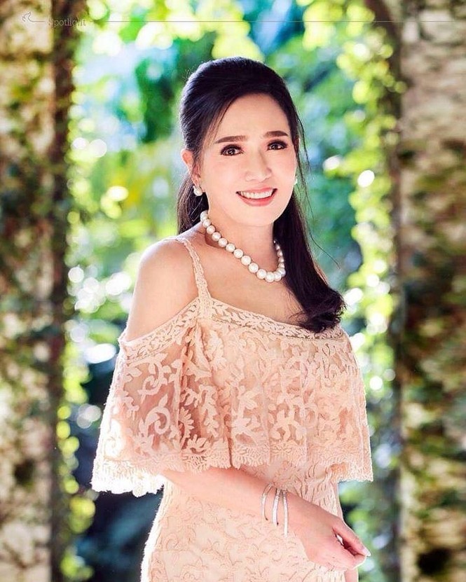 Nhan sắc tuổi 72 của Hoa hậu Hoàn vũ Thái Lan gây xôn xao truyền thông châu Á - ảnh 4