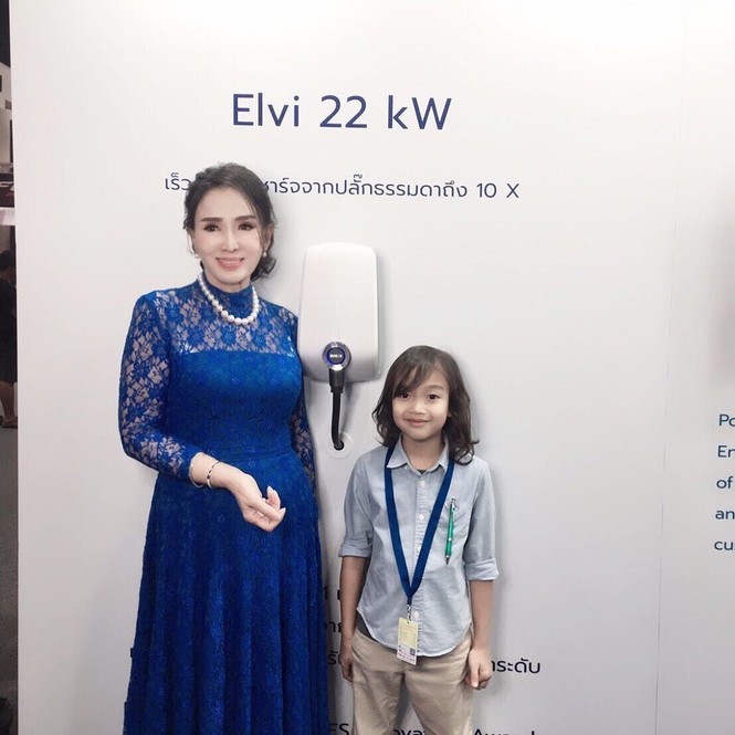 Nhan sắc tuổi 72 của Hoa hậu Hoàn vũ Thái Lan gây xôn xao truyền thông châu Á - ảnh 2