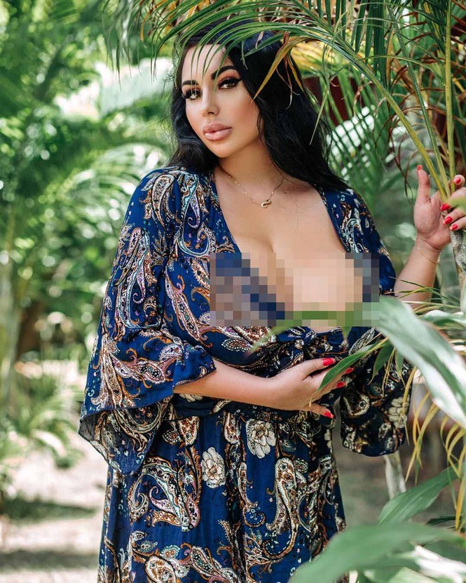 Người mẫu Nga kể khổ, liên tục bị quấy rối vì có vòng một tự nhiên khổng lồ - ảnh 4