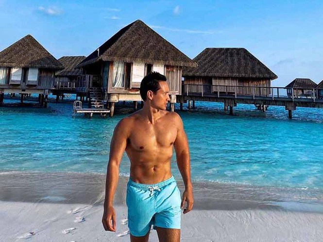 Hồ Ngọc Hà diện bikini sexy, khoe vòng ba căng mẩy tại Maldives - ảnh 7