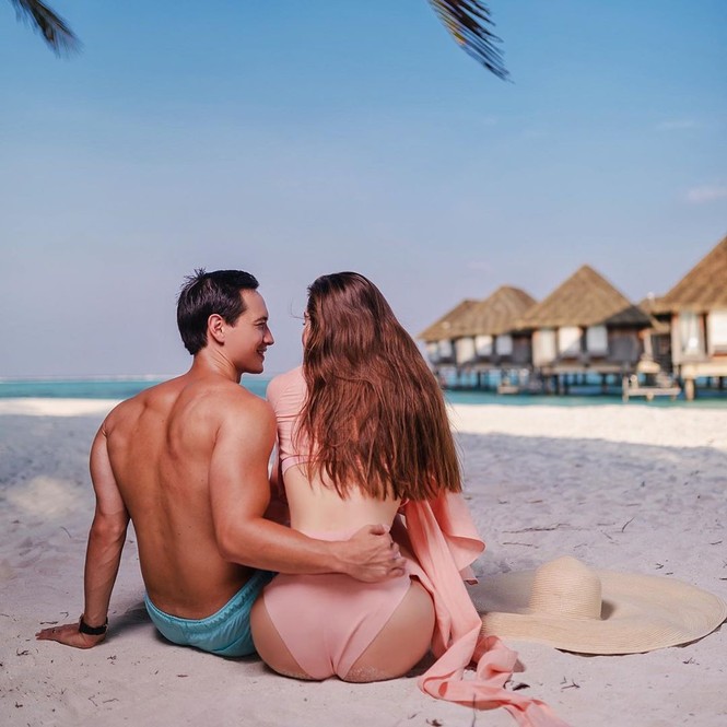 Hồ Ngọc Hà mặc bikini cực sang chảnh, được bạn trai ôm eo âu yếm - ảnh 7