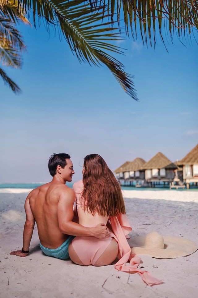 Hồ Ngọc Hà 'môi kề môi' với Kim Lý, body nuột nà tiếp tục gây sốt - ảnh 5