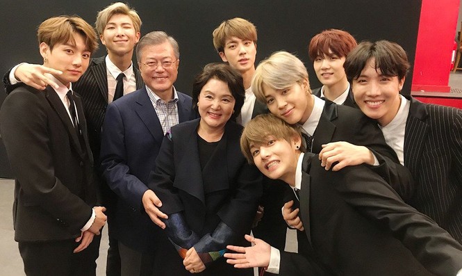 Tổng thống Hàn Quốc và loạt sao chúc mừng BTS đạt thành tích ‘khủng’ - ảnh 3