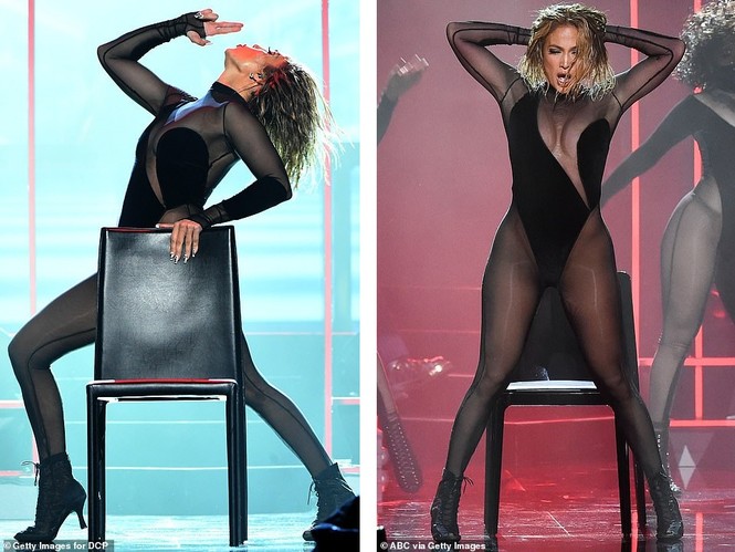 ‘Nóng mặt’ với bộ đồ vừa cắt xẻ vừa xuyên thấu táo bạo của Jennifer Lopez - ảnh 8