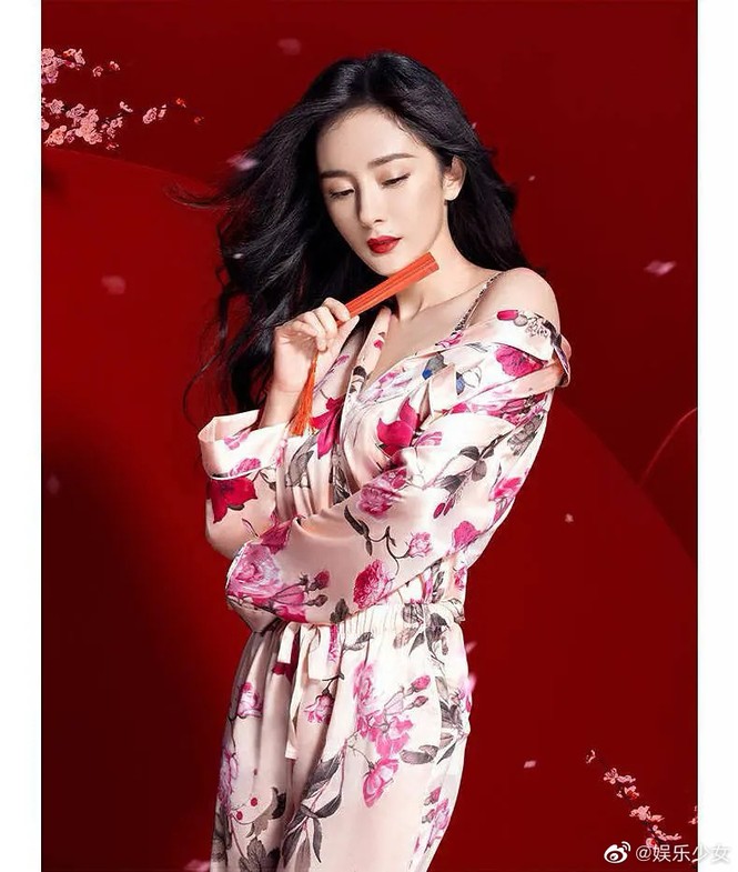 Dương Mịch hờ hững nội y, khoe hình thể nuột nà không tì vết - ảnh 6