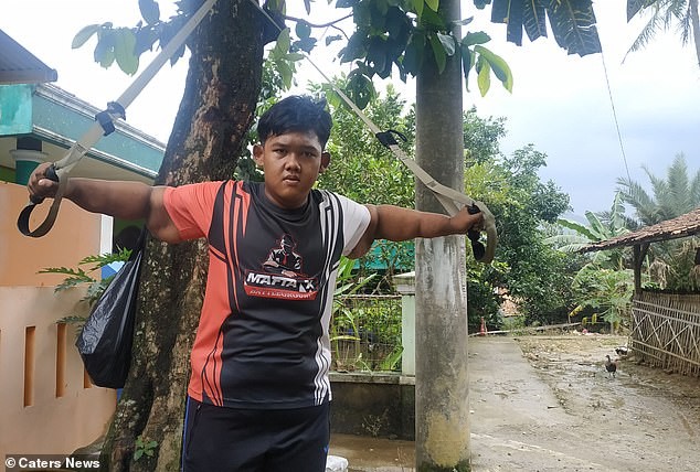 Đứa trẻ béo nhất thế giới với 190kg giảm cân ngoạn mục - ảnh 5