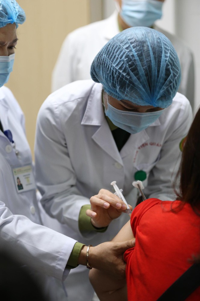 Việt Nam thử nghiệm vắc-xin ngừa COVID-19 giai đoạn 2 - ảnh 1