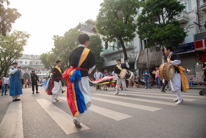 Hà Nội: Giới trẻ