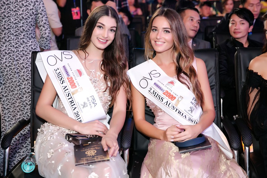 Dàn sao Việt sải bước trên thảm đỏ Chung kết HHVN 2018 - ảnh 4