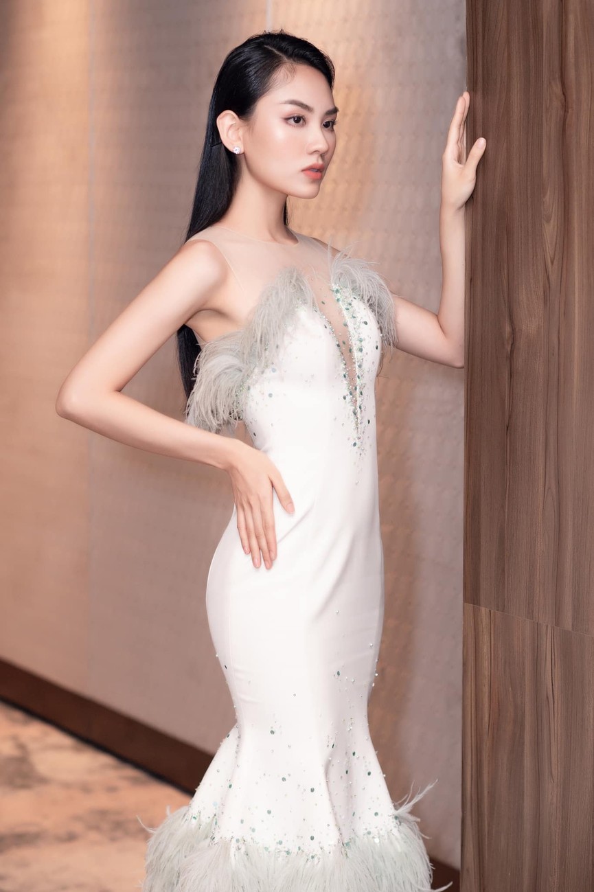 Người đẹp Nhân ái Huỳnh Nguyễn Mai Phương: Khi nhẹ nhàng như sương mai, khi sexy biến hóa - ảnh 11