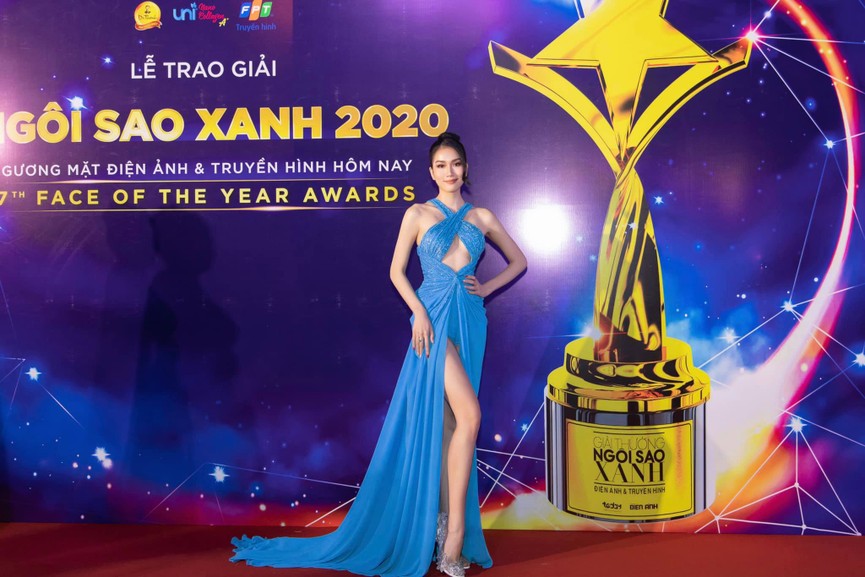 Top 3 Hoa hậu Việt Nam 2020 diện váy cắt xẻ khoe triệt để đường cong gợi cảm - ảnh 8