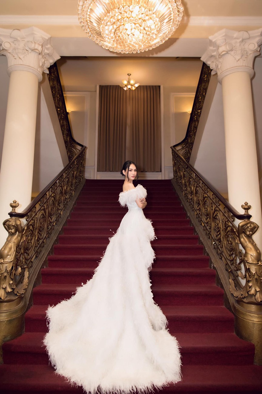 Diện váy cúp ngực gợi cảm, người đẹp Huỳnh Nguyễn Mai Phương hút hồn người nhìn - ảnh 4