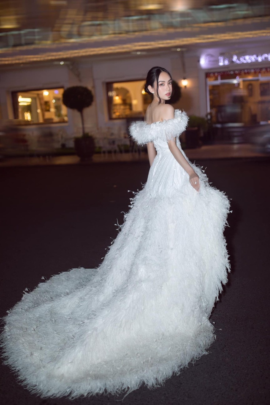 Diện váy cúp ngực gợi cảm, người đẹp Huỳnh Nguyễn Mai Phương hút hồn người nhìn - ảnh 5