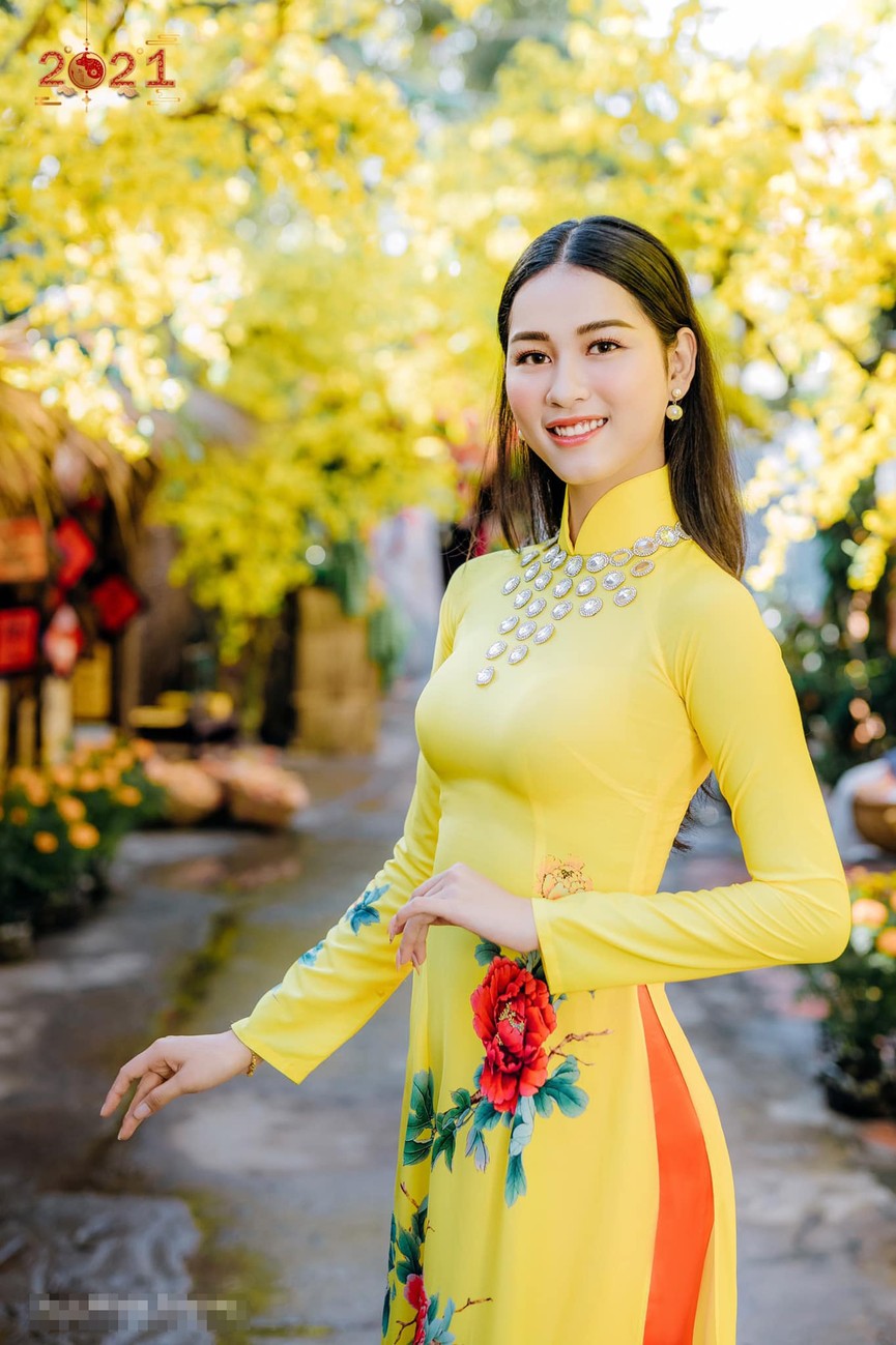 Top 5 Người đẹp Biển HHVN 2020 khoe đường cong quyến rũ với áo dài - ảnh 1