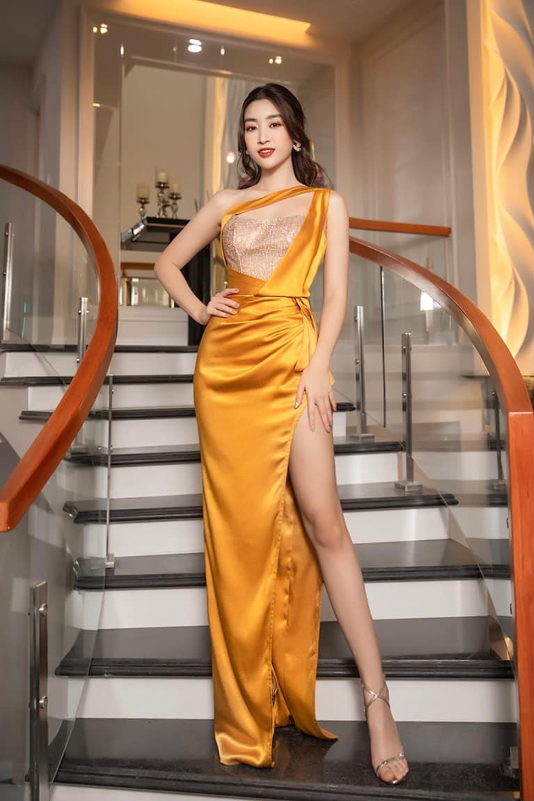 Đỗ Mỹ Linh mặc đầm cúp ngực nóng bỏng, ‘lấn át’ dàn hậu trẻ - ảnh 7