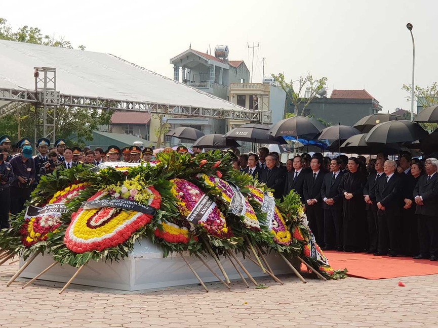 Người dân Đông Mỹ tiễn biệt nguyên Tổng Bí thư Đỗ Mười - ảnh 11