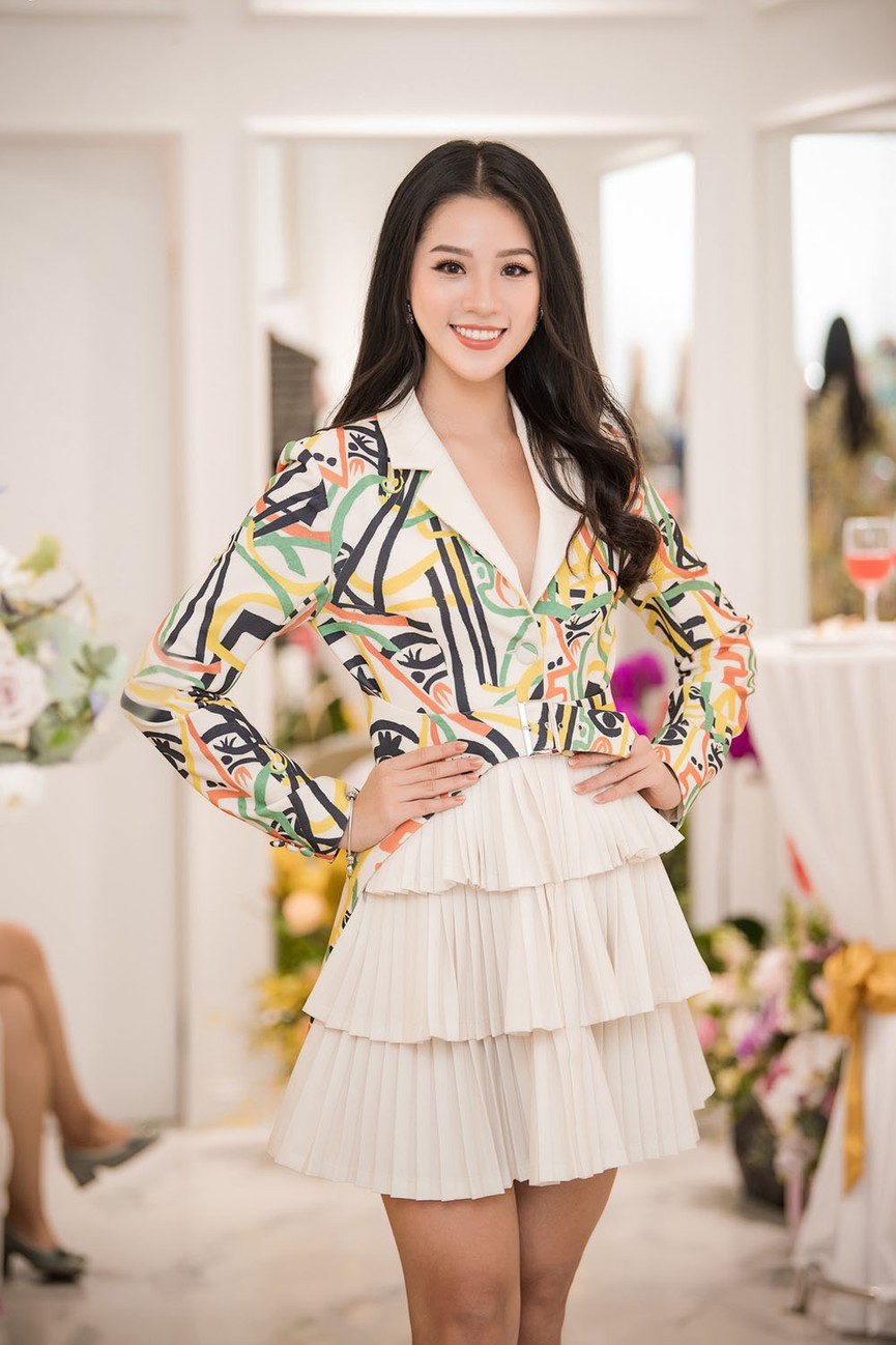 Á hậu Huyền My, Hoàng Anh rạng ngời cuốn hút - ảnh 13