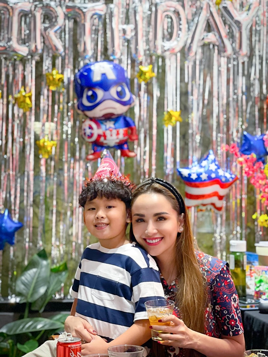 Người đẹp Thể thao Phù Bảo Nghi diện váy xẻ táo bạo, Lương Thùy Linh quấn khăn làm váy - ảnh 12