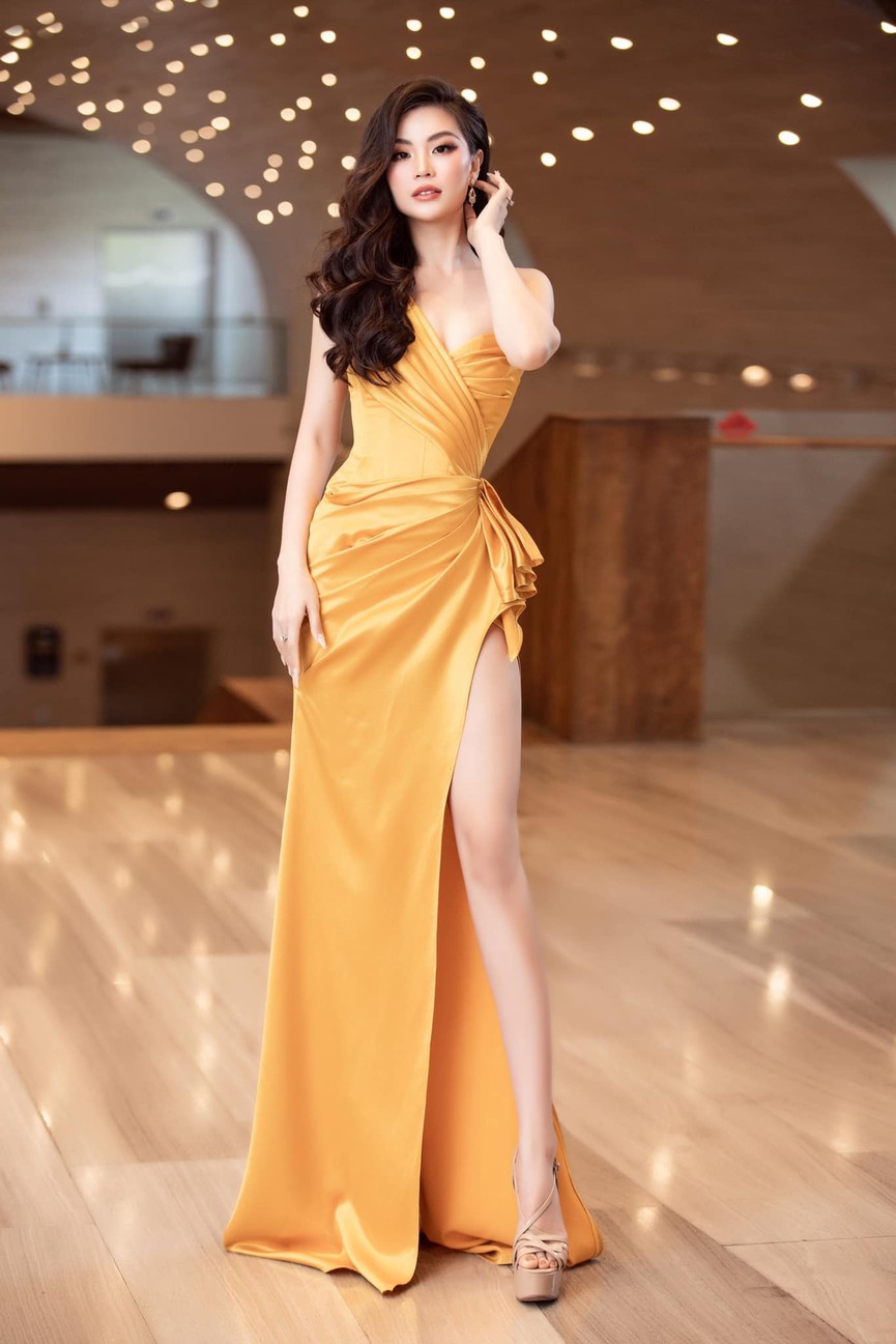 Giản dị lên giảng đường, Hoa hậu Đỗ Thị Hà vẫn được khen ngợi xinh đẹp rạng rỡ - ảnh 10