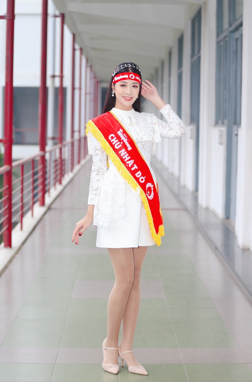 Hoa hậu Đỗ Thị Hà và Á hậu Phương Anh, Ngọc Thảo giản dị vẫn cực xinh đẹp - ảnh 11