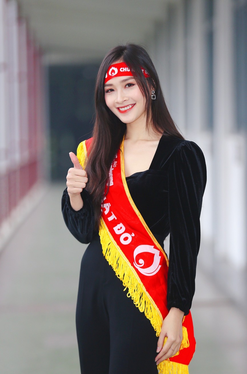 Hoa hậu Đỗ Thị Hà và Á hậu Phương Anh, Ngọc Thảo giản dị vẫn cực xinh đẹp - ảnh 14