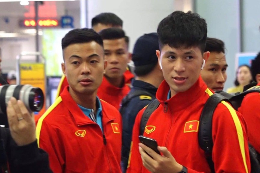 U23 Việt Nam sang Hàn Quốc tập huấn lúc nửa đêm - ảnh 7