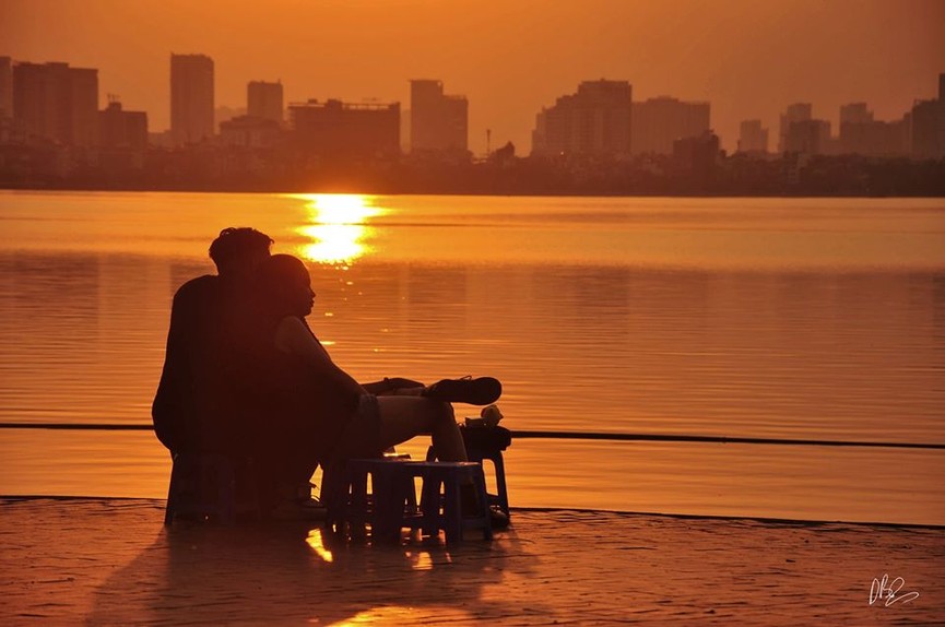 Gác lại âu lo cùng ngắm hoàng hôn tại những địa điểm cực chill tại Hà Nội - ảnh 3
