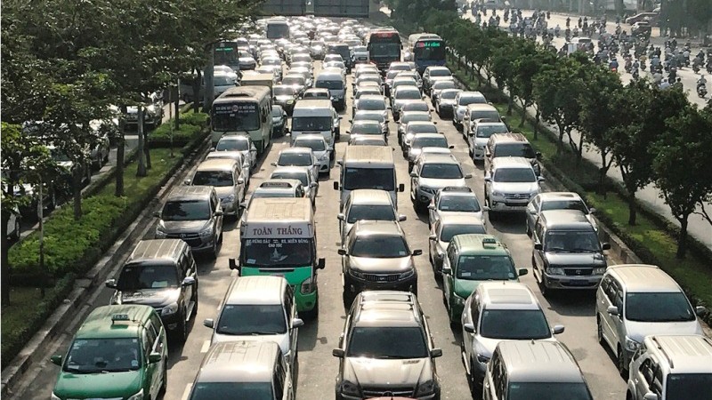 Cửa ngõ Sài Gòn kẹt xe ngày càng nghiêm trọng - ảnh 8