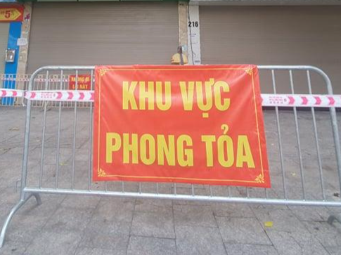 Theo đó, trường hợp dương tính này là nữ, nhà ở Gia Lâm. Ngày 13/10, người này đi trên xe ô tô gồm 24 người từ Thành phố Hồ Chí Minh về Hà Nội và ở nhà tại Gia Lâm.