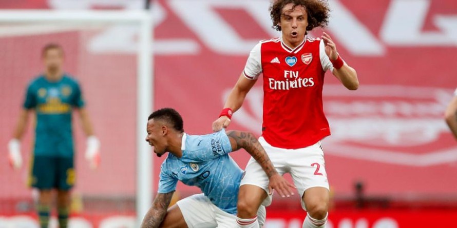 Arsenal chia tay trung vệ kỳ cựu David Luiz