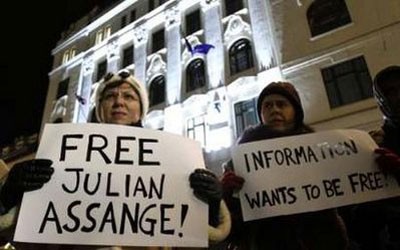 Bắt 'hacker đồng minh' của WikiLeaks