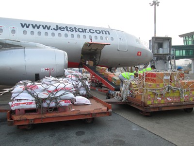 Jetstar Pacific chuyển miễn phí 40 tấn hàng cứu trợ đến miền Trung