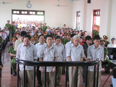 Hai cựu chủ tịch Vĩnh Yên nhận án năm năm tù