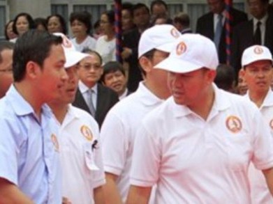 Con trai, con rể Thủ tướng Campuchia tham gia chính trường