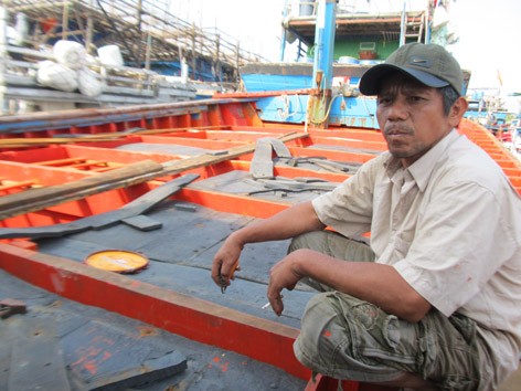Tàu Trung Quốc chặn hơn 20 tàu cá Việt Nam vào Hoàng Sa trú bão?