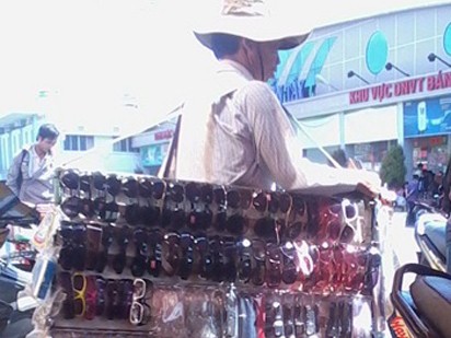 'Đội quân' bán thuốc kích dục ở Sài Gòn