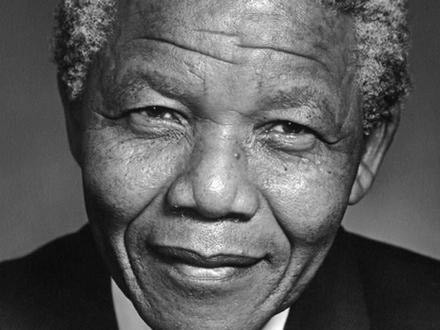 Ông Nelson Mandela qua đời ở tuổi 94