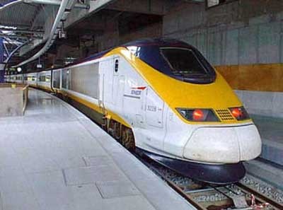 Theo đại biểu Dương Trung Quốc, đường sắt cao tốc chỉ dành cho người giàu
