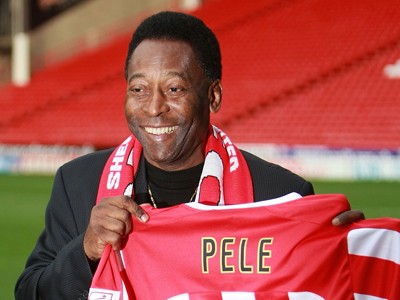 Pele sắp lấy vợ ba và không dùng... viagra