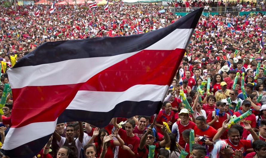 CĐV Costa Rica đổ xuống đường ăn mừng chiến công lịch sử