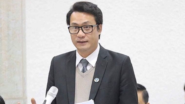Luật sư Nguyễn Văn Quynh bào chữa cho cựu Bí thư thị ủy Bến Cát Nguyễn Hồng Khanh.
