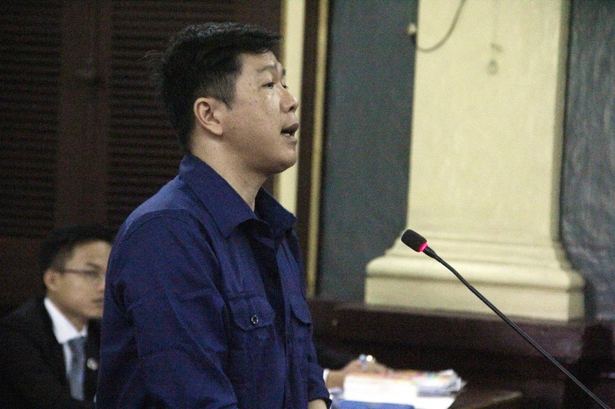 Cựu cán bộ CSGT tỉnh Đồng Nai - bị can Nguyễn Cảnh Chân trong 1 phiên tòa trước đây. Ảnh: Tân Châu