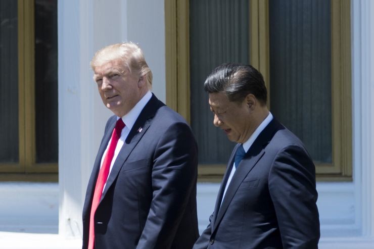 Chủ tịch Trung Quốc Tập Cận Bình và Tổng thống Mỹ Donald Trump dự sẽ gặp nhau tại Nhật Bản vào tuần tới. (Ảnh: AP)