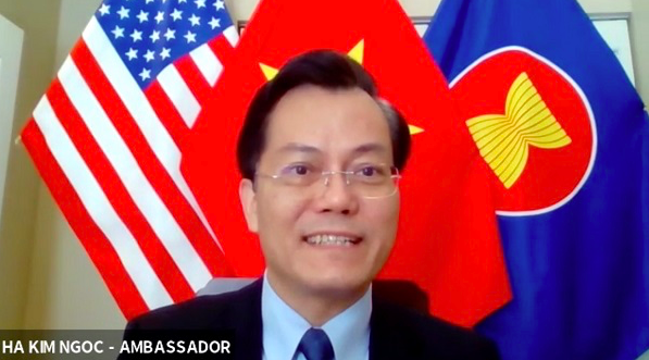 Đại sứ Việt Nam tại Mỹ Hà Kim Ngọc tại buổi trao đổi. (Ảnh: ĐSQ VN)
