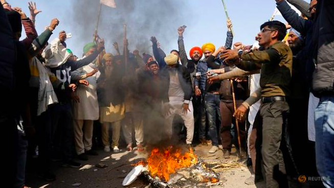 Người biểu tình Ấn Độ phản đối luật mới. (Ảnh: Reuters)