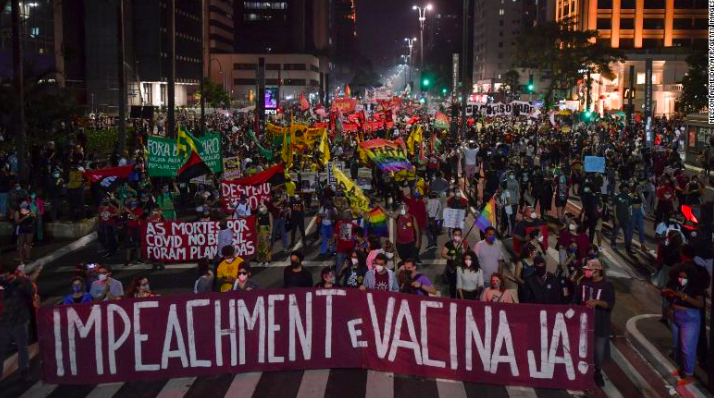 Biểu tình ở TP Sao Paulo đòi luận tội tổng thống Brazil. (Ảnh: CNN)