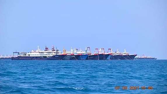 Các tàu Trung Quốc hiện diện trái phép ở đá Ba Đầu thuộc quần đảo Trường Sa của Việt Nam
